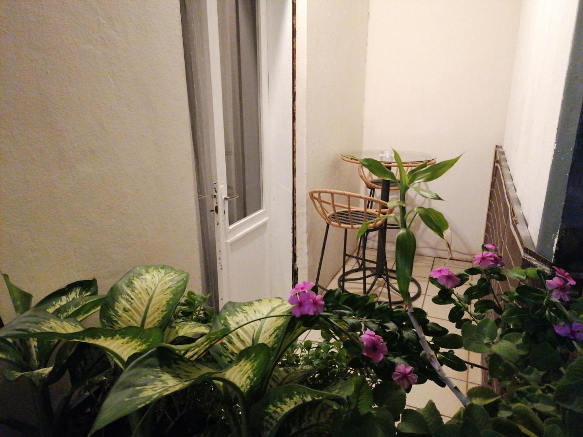 Jolie Chambre Climatisee Avec Balcon Chez L'Habitant サン・ピエール エクステリア 写真